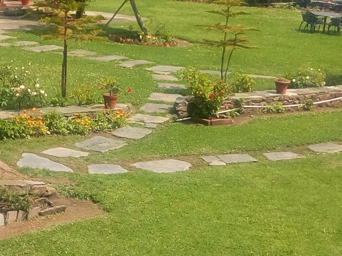 Vamoose Eco Lodge Chevron Kausani Exteriör bild