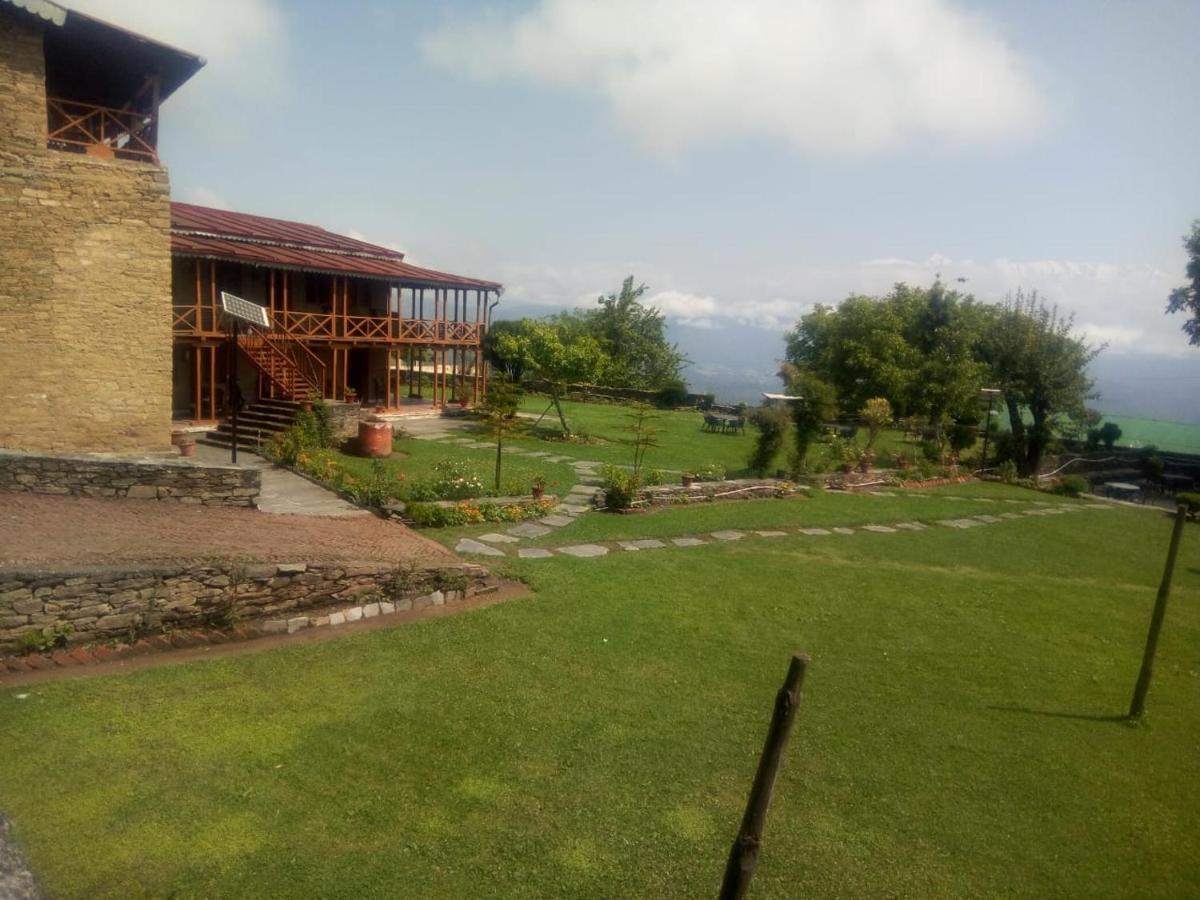 Vamoose Eco Lodge Chevron Kausani Exteriör bild